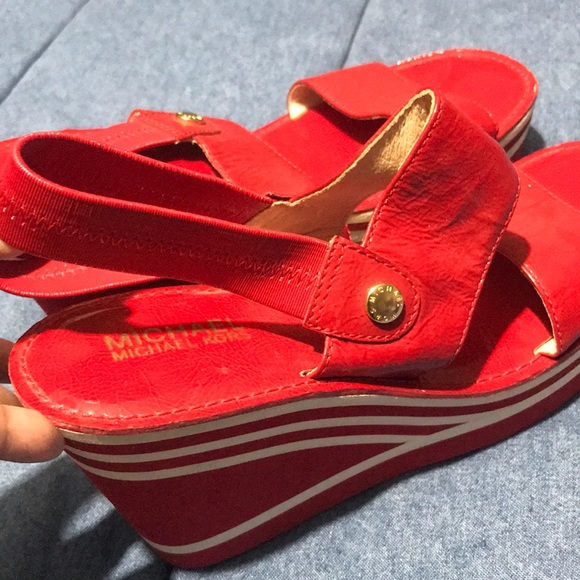 Shoes - New red wedge sandal side: 9. 1/2, 4” high